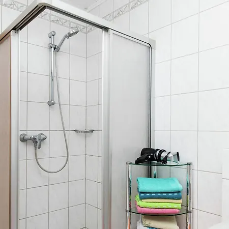 Tatil Evi Tranquil Eifel Hideaway, Cleaning Included Lirstal