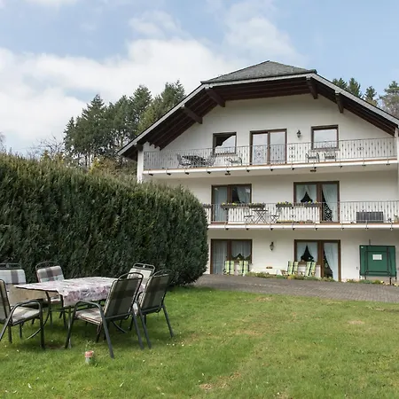 Tranquil Eifel Hideaway, Cleaning Included * Lirstal
